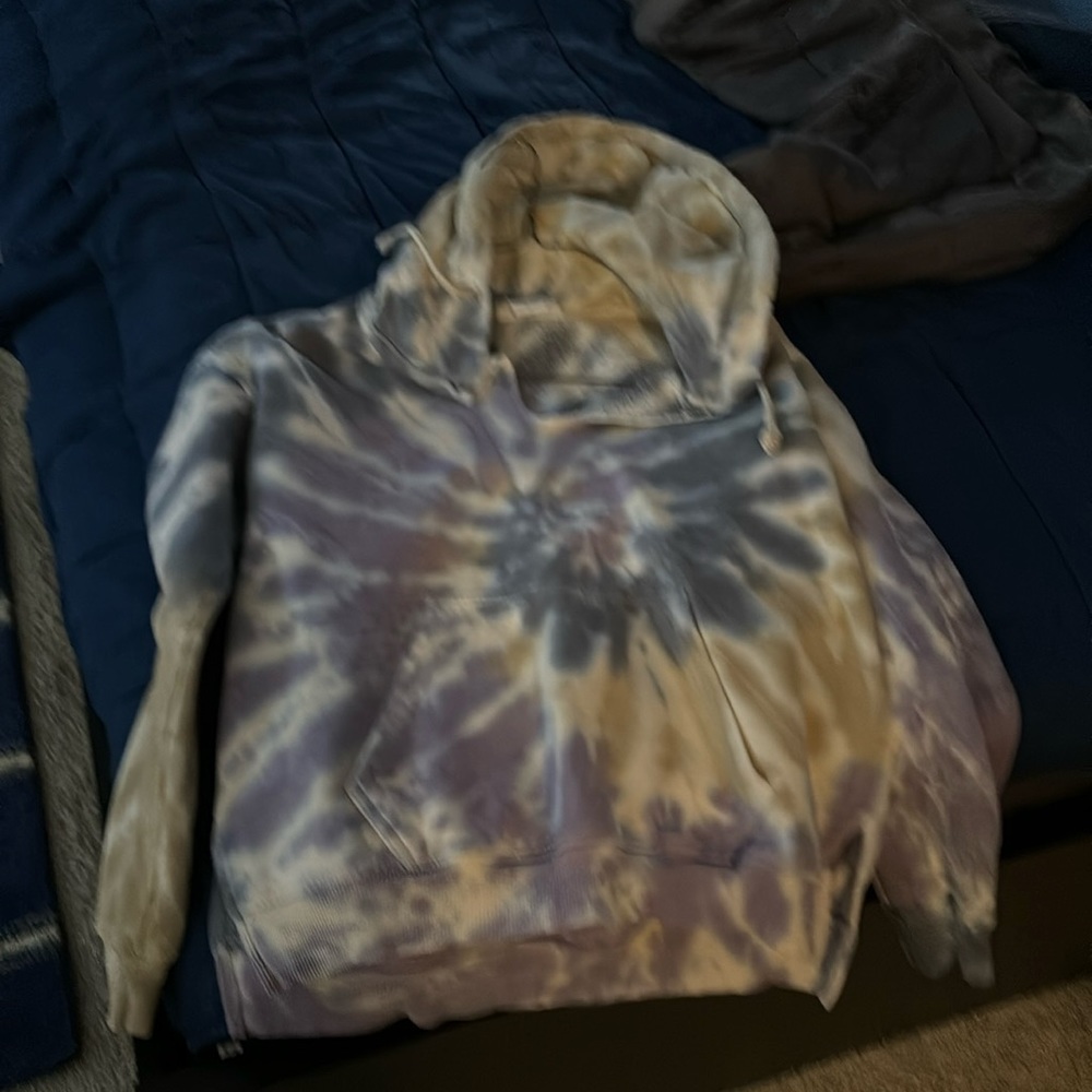A females small tie-tied hooded sweatshirt